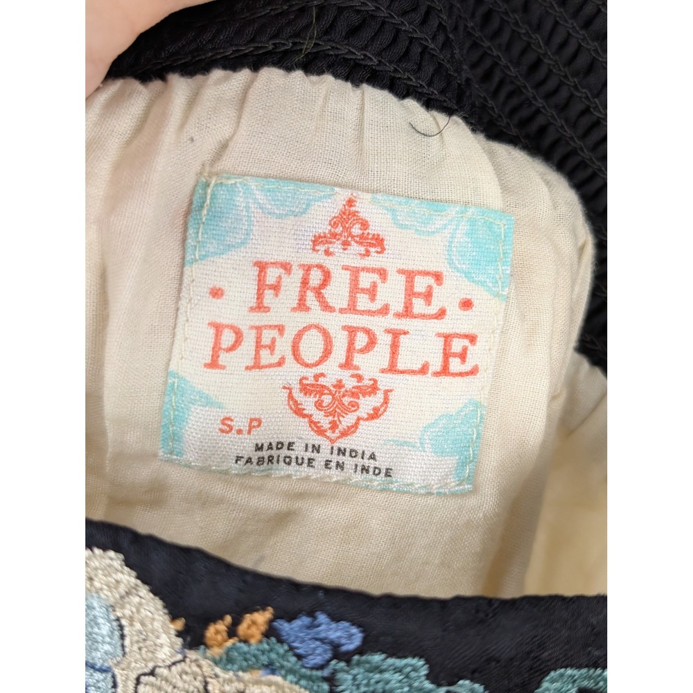 Free People Floral Embroidered Eyelet Lace Mini Skirt Size S Whimsigoth Festival - Picture 7 of 9